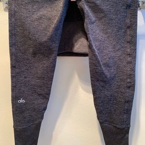 ☁️ Soft ☁️ ALO Yoga Leggings XS